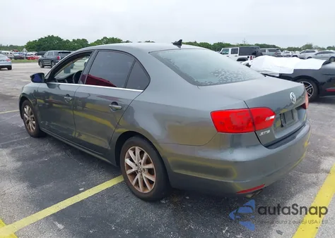 2013 Volkswagen Jetta 2.5L Se z USA, uszkodzony, nr VIN 3VWDP7AJ7DM366924